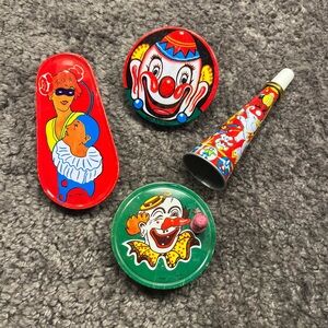 Lot of vintage tin noisemakers in great condition!